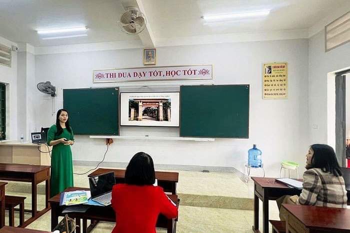 MÀN HÌNH TƯƠNG TÁC 65 INCH CHO TỈNH HÀ TĨNH